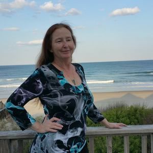 Meet your Posher, Connie